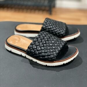 gentle souls Black Woven Slide Sandals